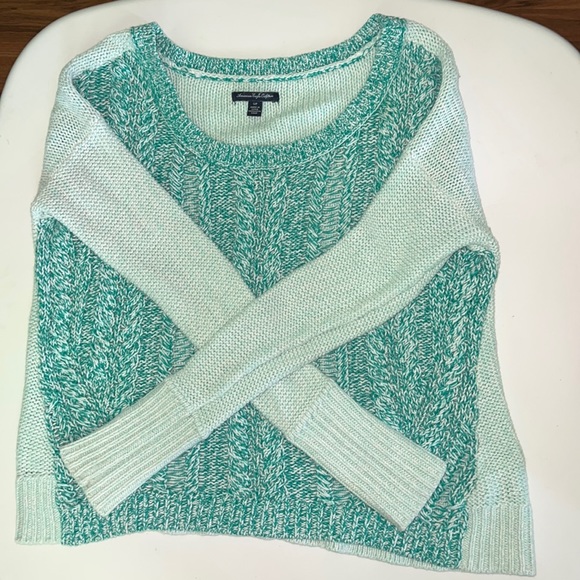 Small AEO Green Knit Sweater. - Picture 1 of 4